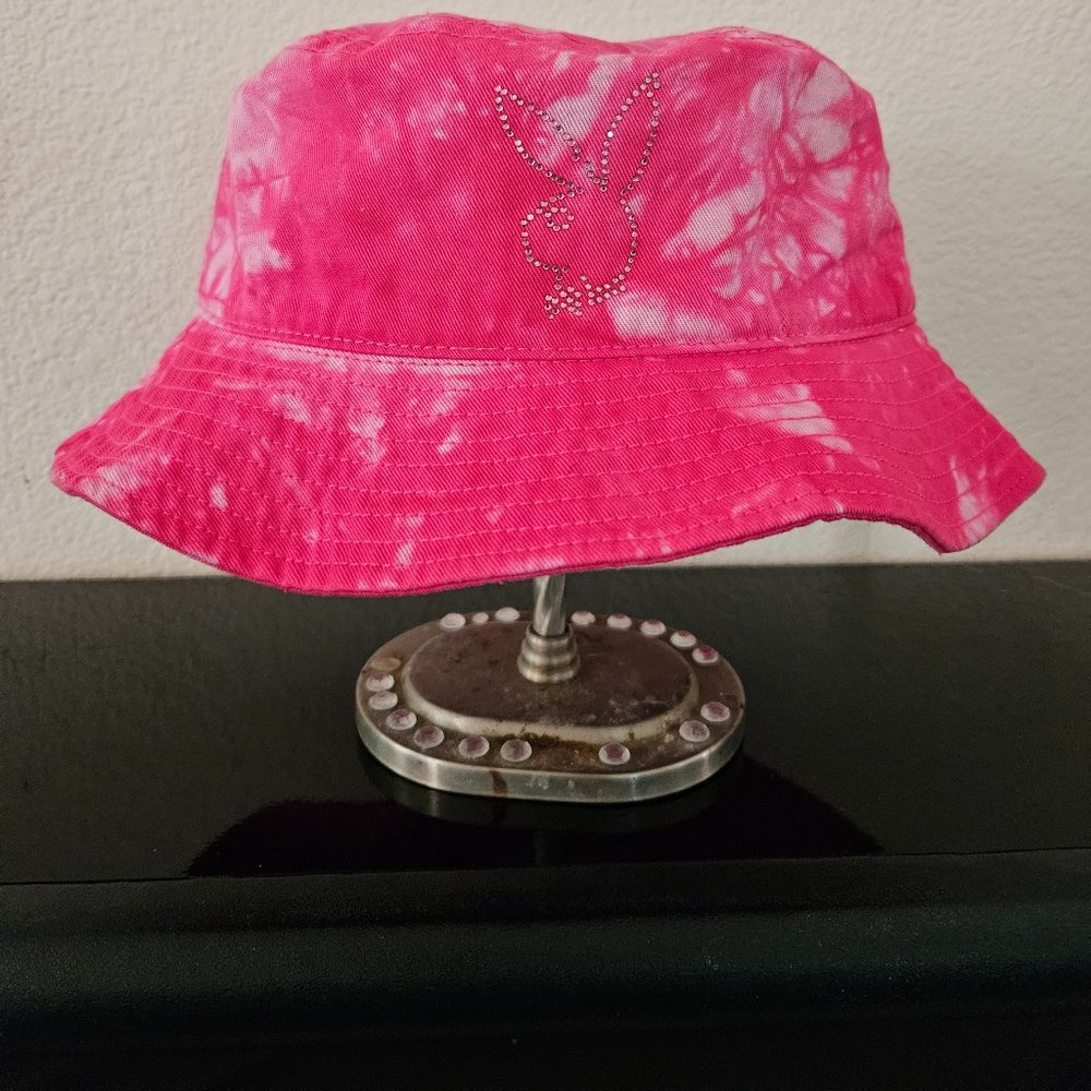 Summer hat with playboy sign